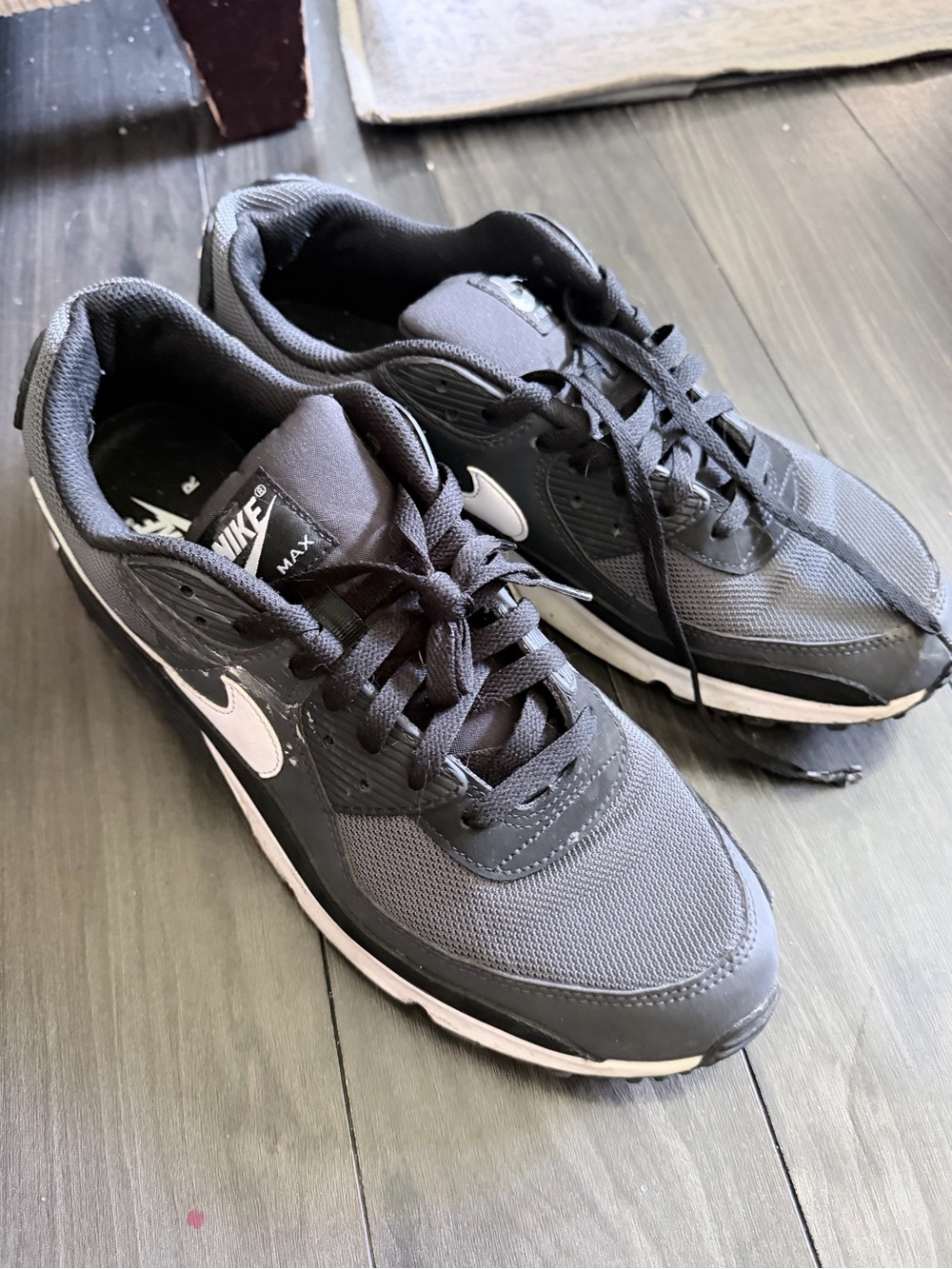 Nike Men's Black and White Air Max Sneakers